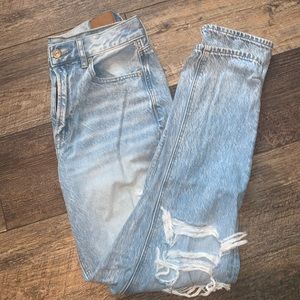 american eagle mom jeans